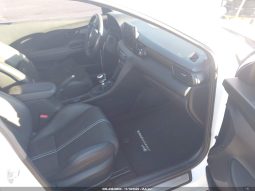 
										2022 Hyundai Veloster full									