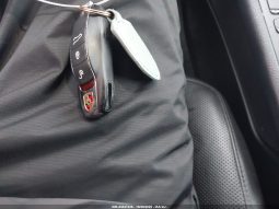 
										2017 Porsche Macan full									