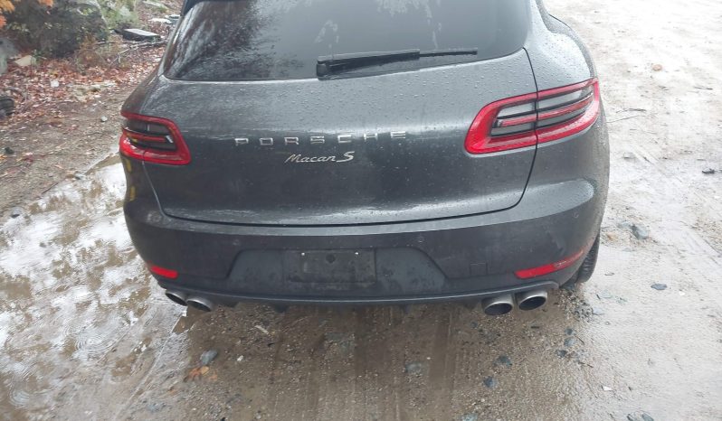 
								2017 Porsche Macan full									