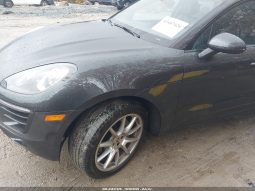 
										2017 Porsche Macan full									