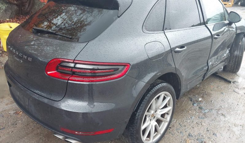 
								2017 Porsche Macan full									