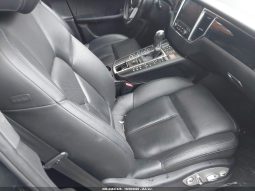 
										2017 Porsche Macan full									