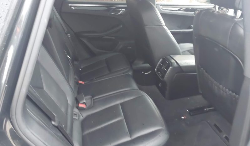 
								2017 Porsche Macan full									