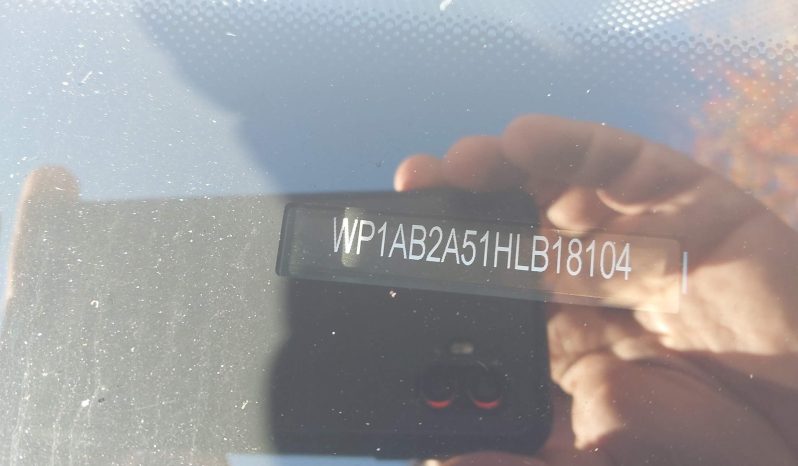 
								2017 Porsche Macan full									