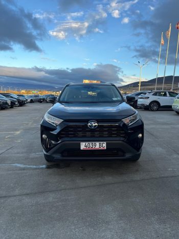 TOYOTA RAV4