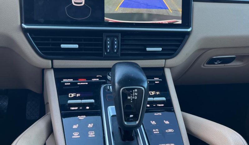 
								PORSCHE CAYENNE full									