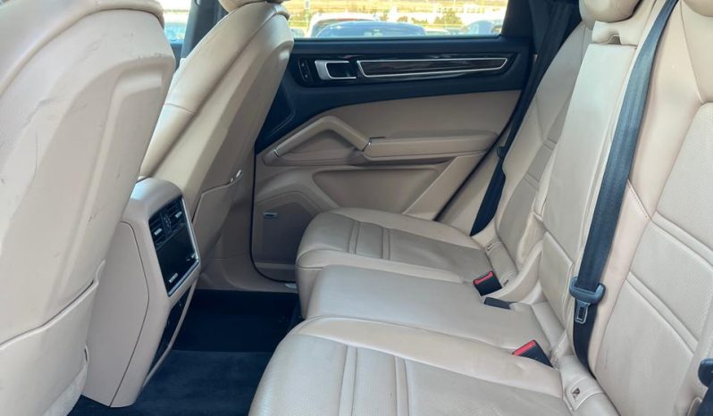 
								PORSCHE CAYENNE full									