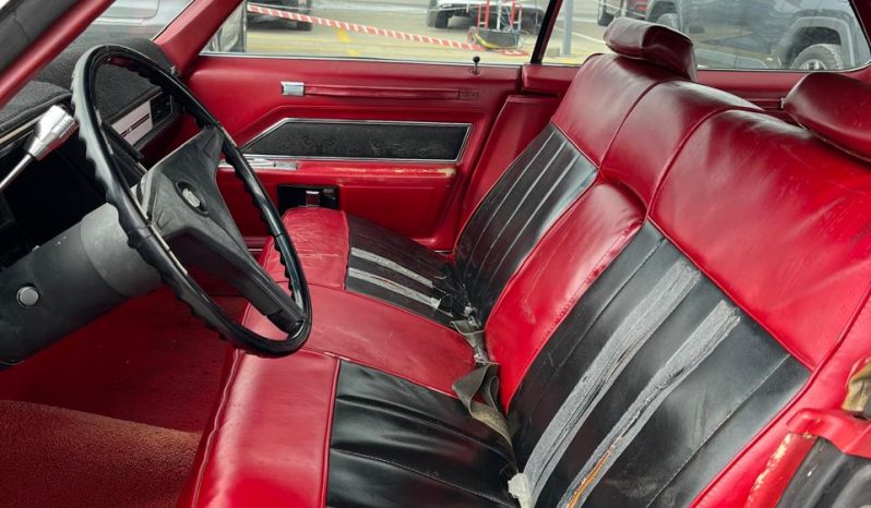 
								Cadillac Deville full									