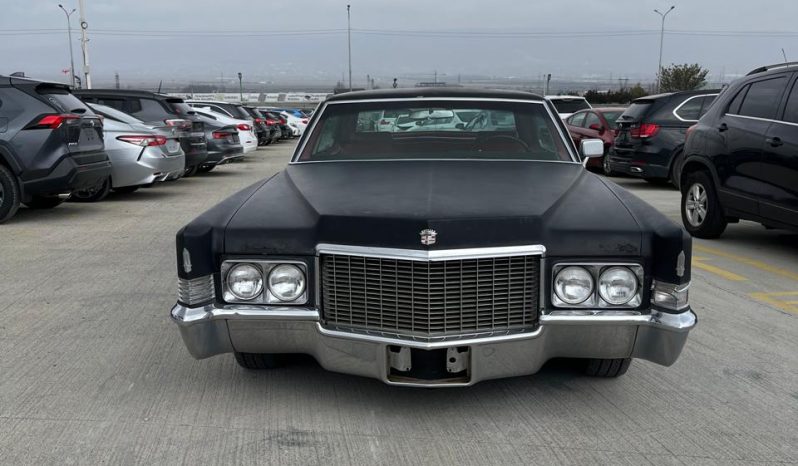 
								Cadillac Deville full									