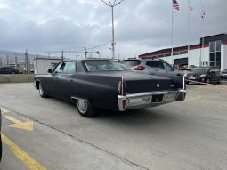 
										Cadillac Deville full									