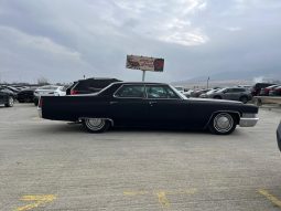 
										Cadillac Deville full									
