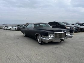 Cadillac Deville