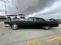 
										Cadillac Deville full									
