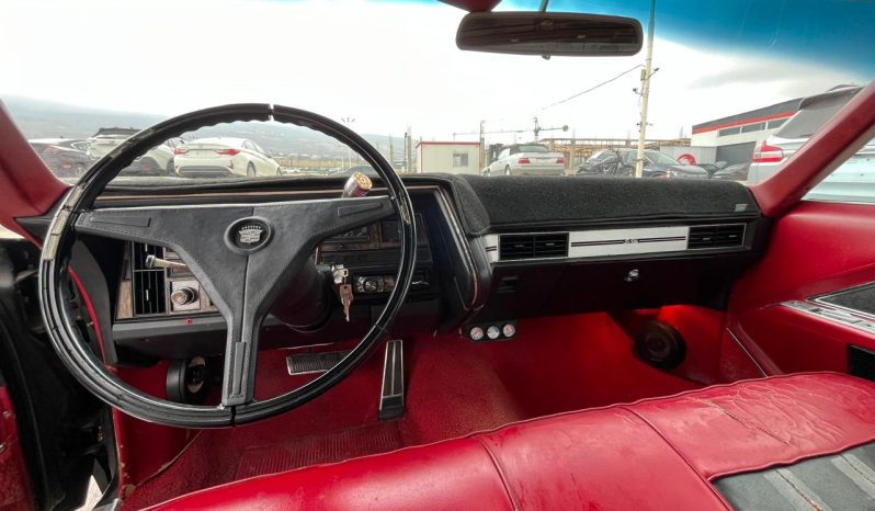 
								Cadillac Deville full									