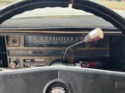 
										Cadillac Deville full									