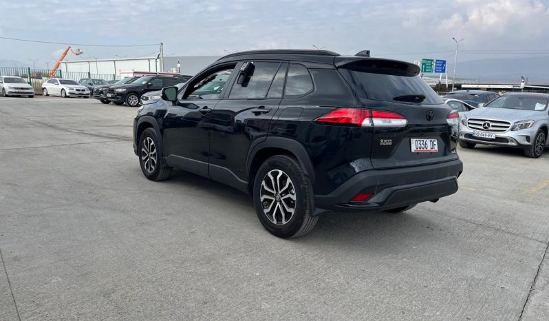 
								TOYOTA COROLLA CROSS full									