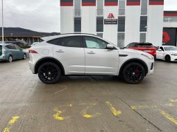 
										JAGUARE E-PACE full									