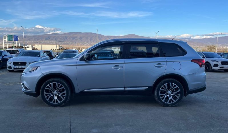 
								MITSUBISHI OUTLANDER full									