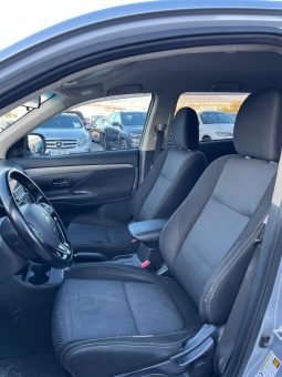 
										MITSUBISHI OUTLANDER full									