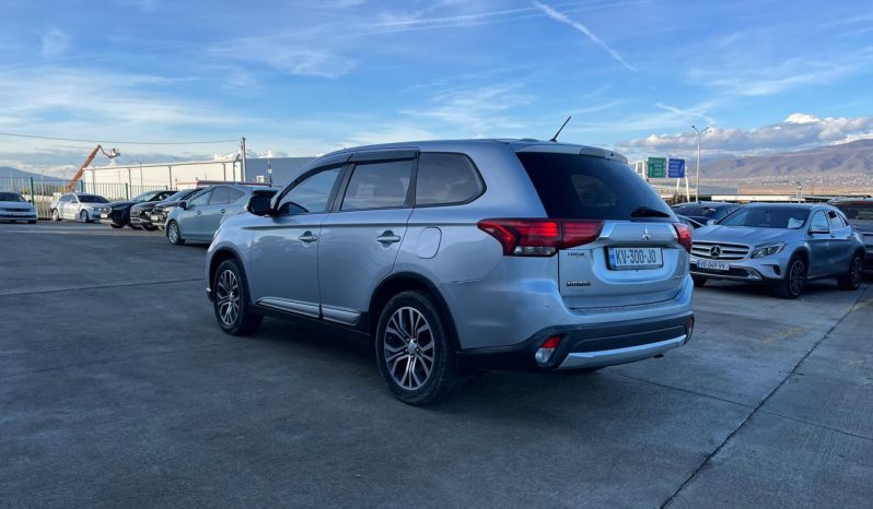 
								MITSUBISHI OUTLANDER full									