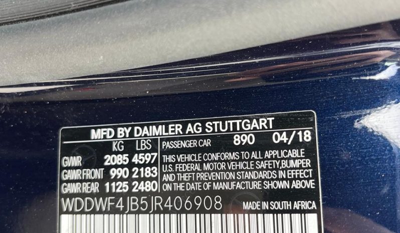 
								MERCEDES-BENZ C300 full									