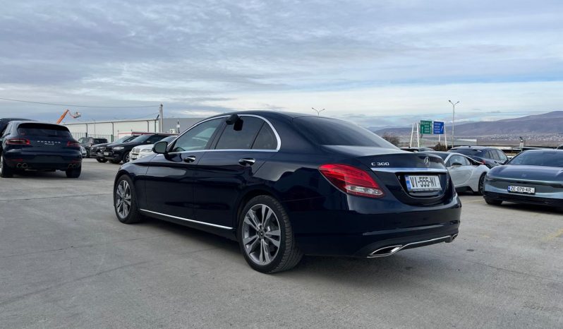 
								MERCEDES-BENZ C300 full									