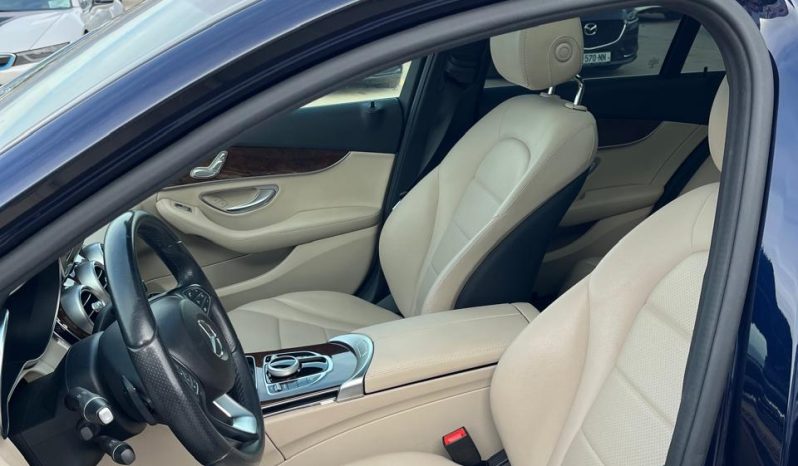 
								MERCEDES-BENZ C300 full									