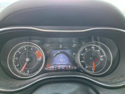 
										JEEP CHEROKEE full									
