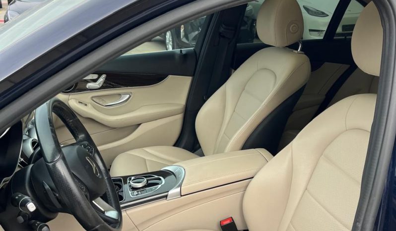 
								MERCEDES-BENZ C300 full									