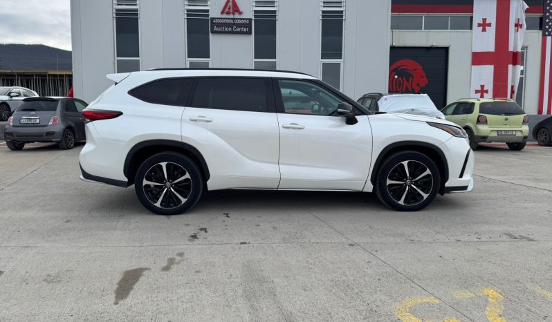 
								TOYOTA HIGHLANDER full									