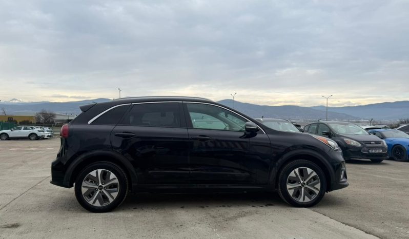 
								2019 KIA Niro full									