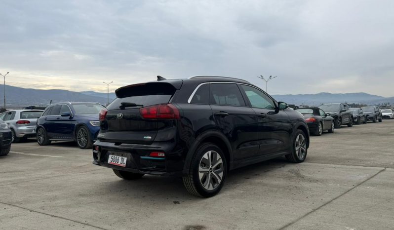 
								2019 KIA Niro full									