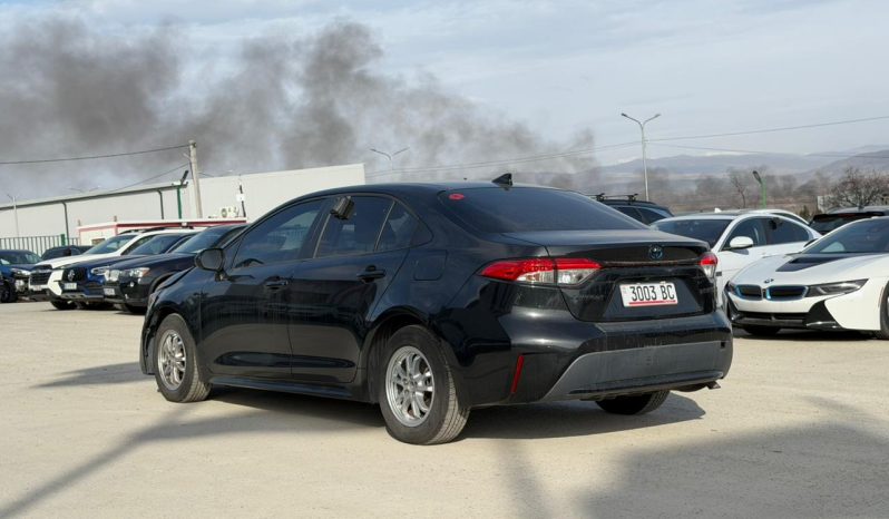 
								Toyota Corolla full									