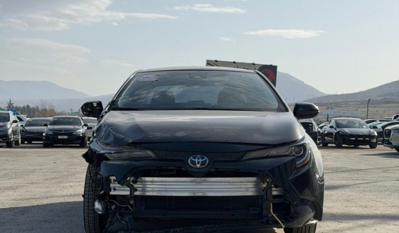 
								Toyota Corolla full									