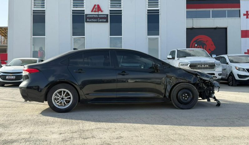 
								Toyota Corolla full									
