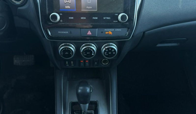 
								MITSUBISHI OUTLANDER full									