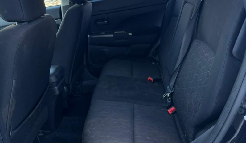 
								MITSUBISHI OUTLANDER full									