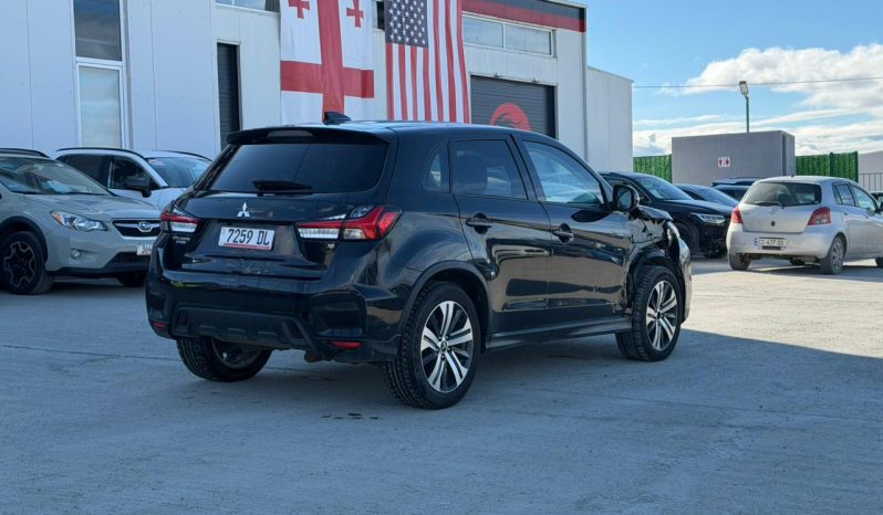 
								MITSUBISHI OUTLANDER full									