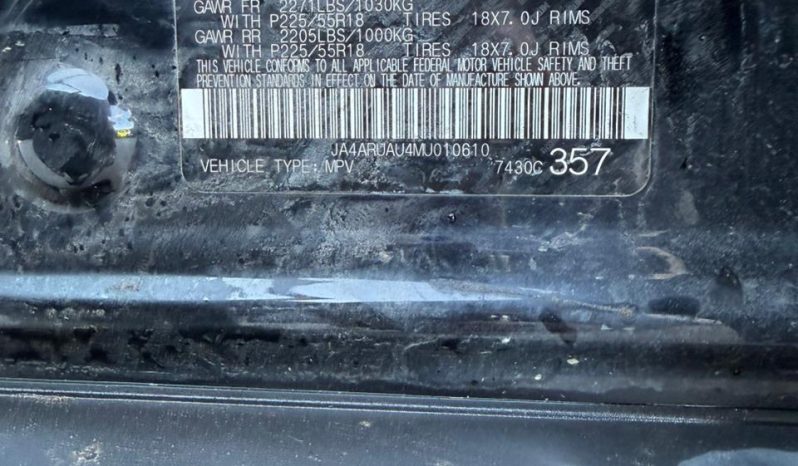 
								MITSUBISHI OUTLANDER full									