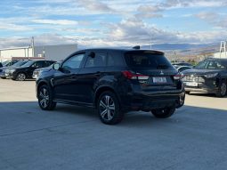 
										MITSUBISHI OUTLANDER full									