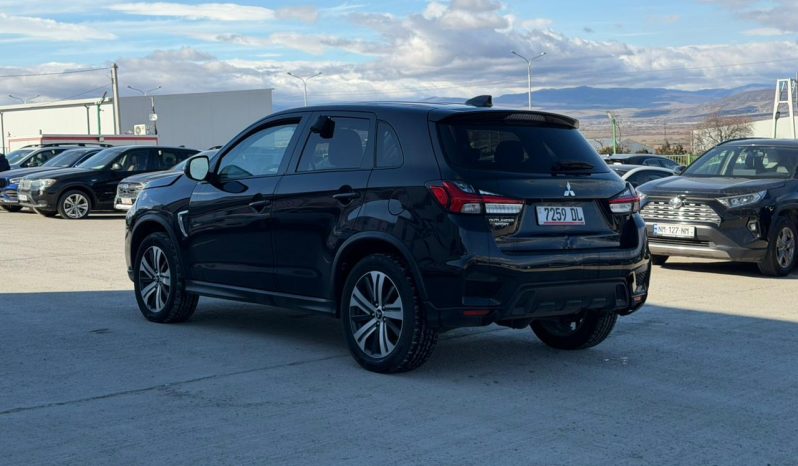 
								MITSUBISHI OUTLANDER full									