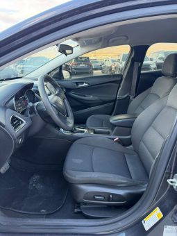 
										CHEVROLET CRUZE full									