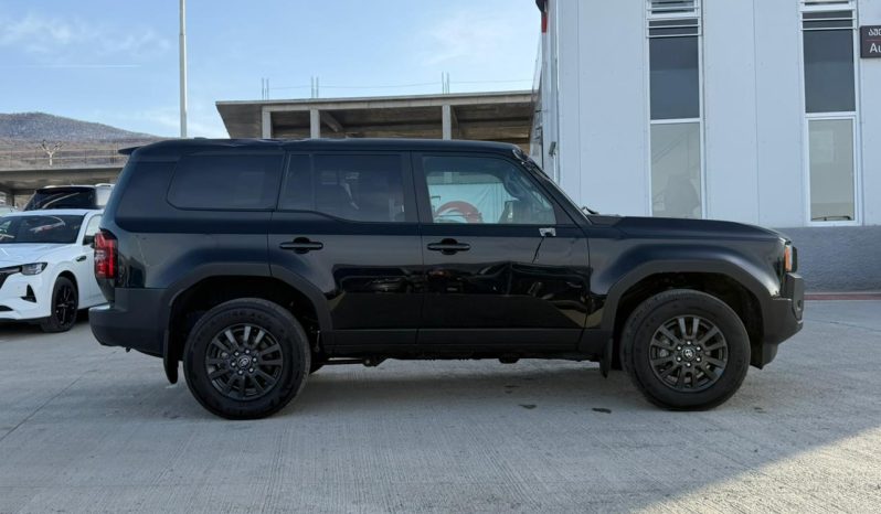 
								Toyota Land Cruiser full									