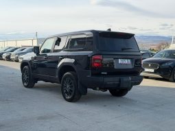 
										Toyota Land Cruiser full									