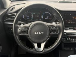
										KIA Niro full									