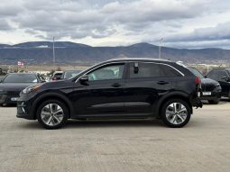 
										KIA Niro full									