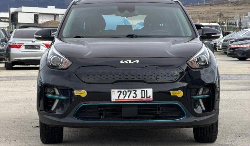 
								KIA Niro full									