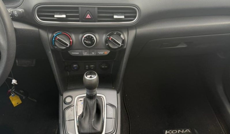 
								Hyundai Kona full									