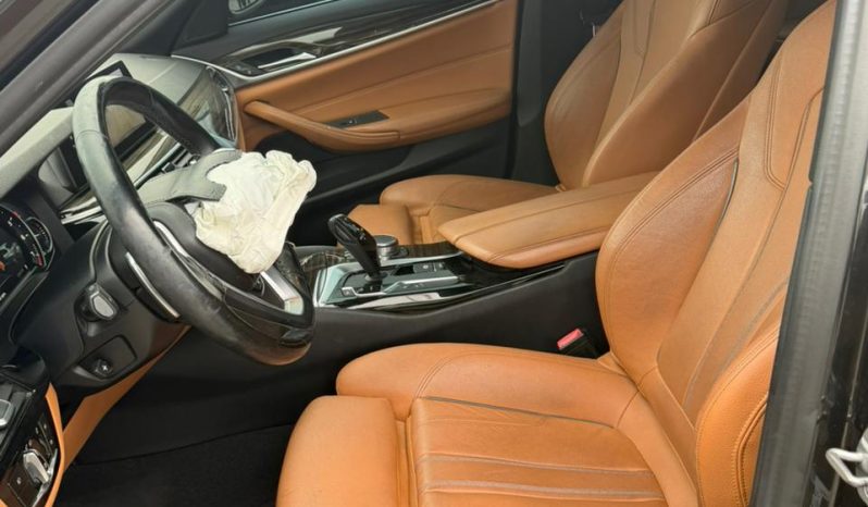 
								2017 BMW 530 XI full									