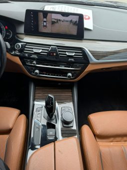 
										2017 BMW 530 XI full									